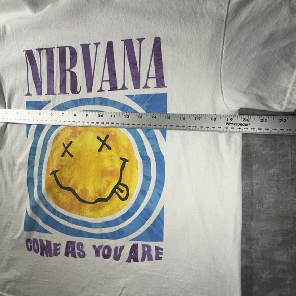 NIRVANA White and Yellow Short Sleeve Tee Iconic Smiley Design - Picture 4 of 6